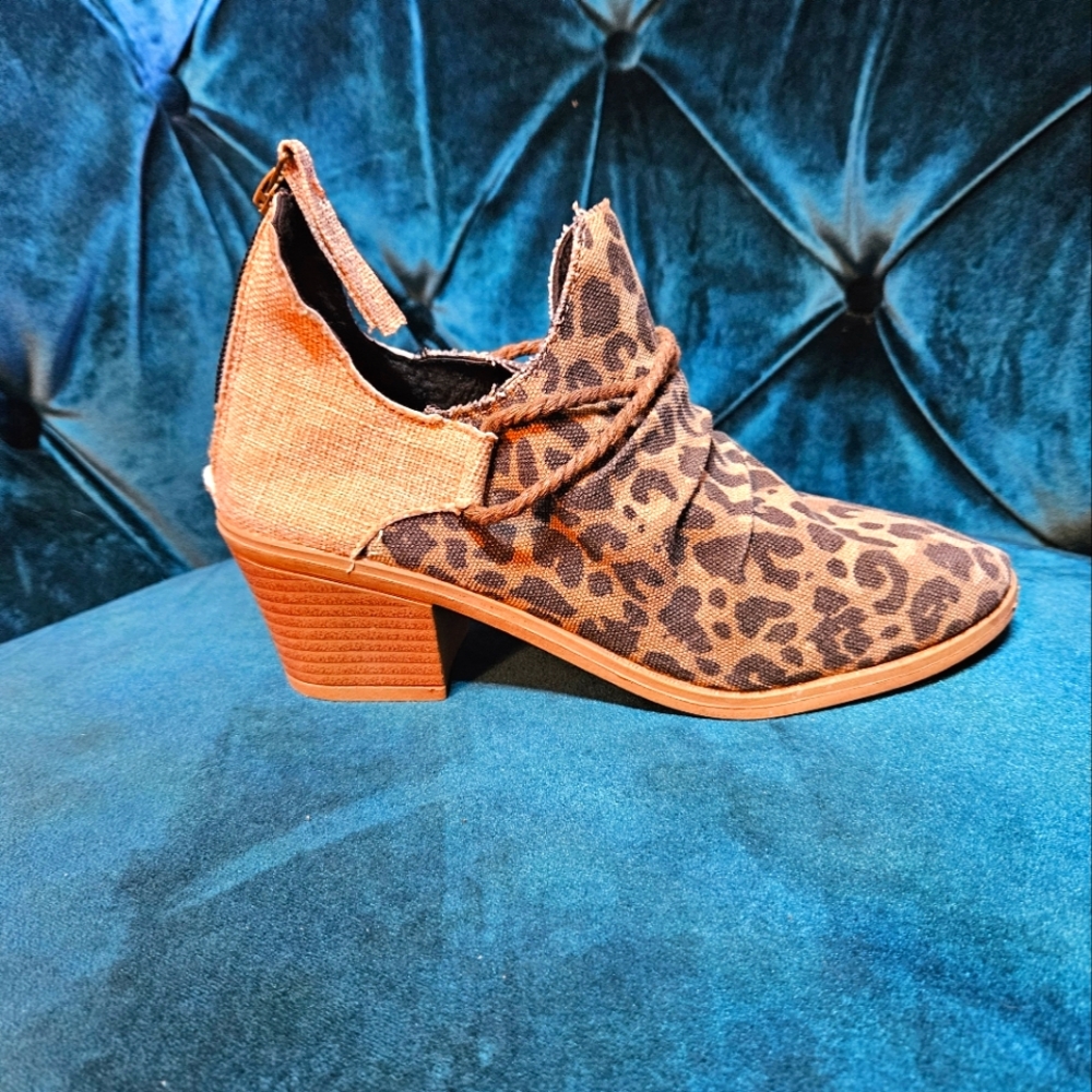 Women's Leopard Booties
